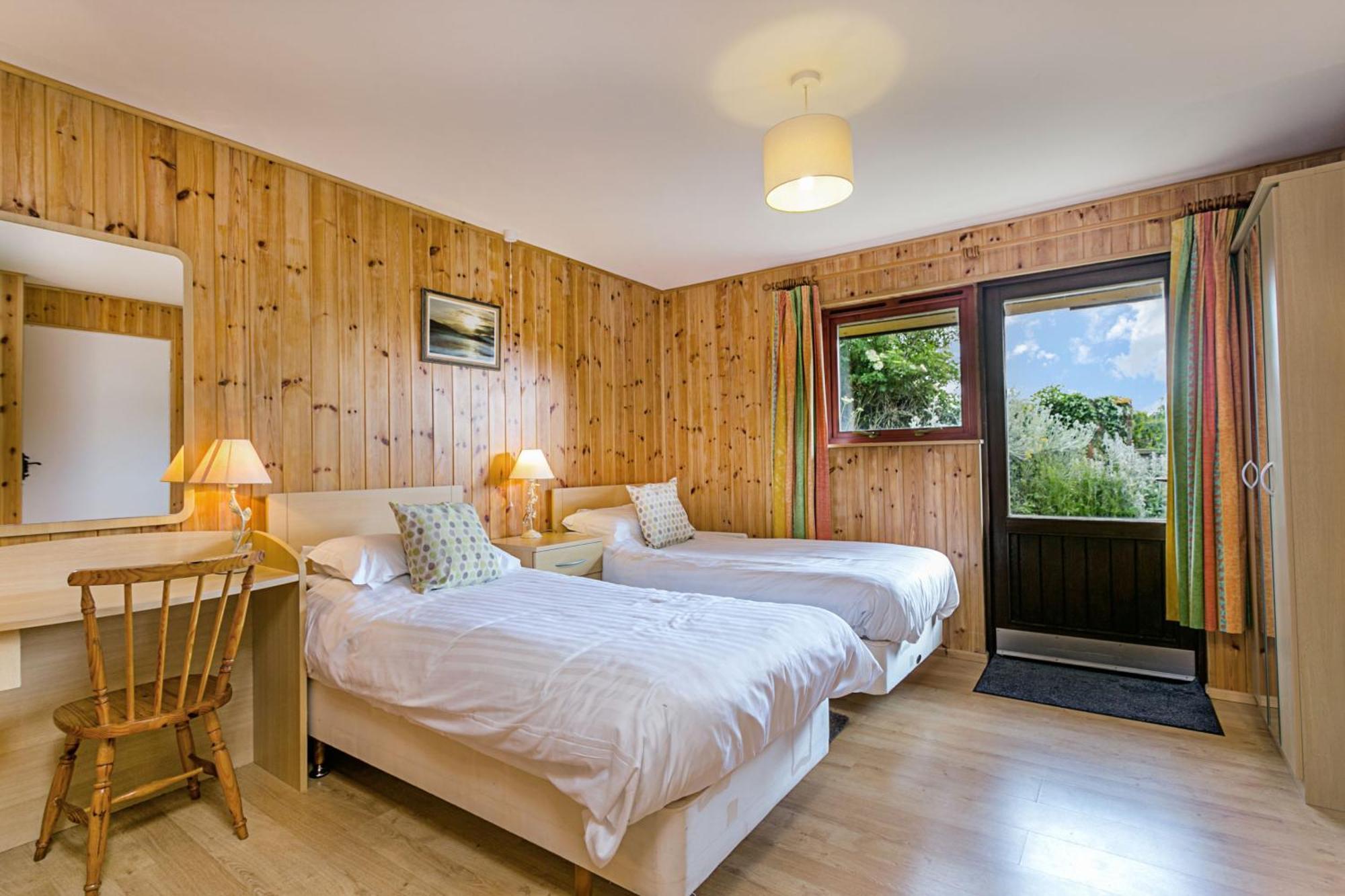 Laburnum Lodge Sleeps 6 Wheelchair Access Minehead Esterno foto