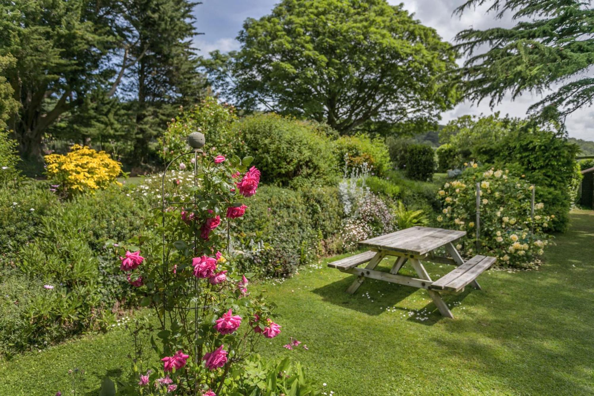 Laburnum Lodge Sleeps 6 Wheelchair Access Minehead Esterno foto